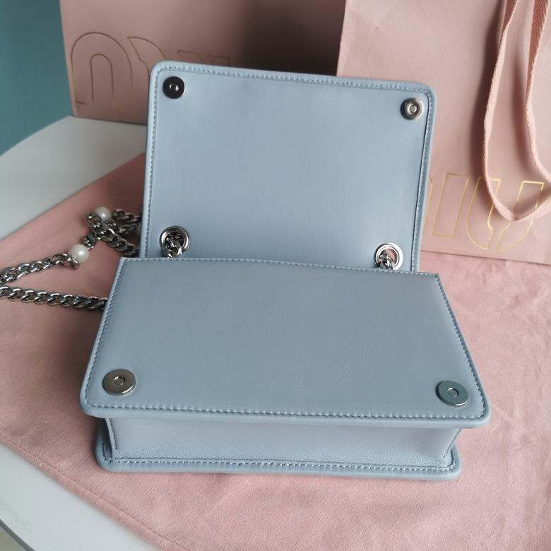 Matelasse 5BP065  19x13x5cm RF 4ɫ